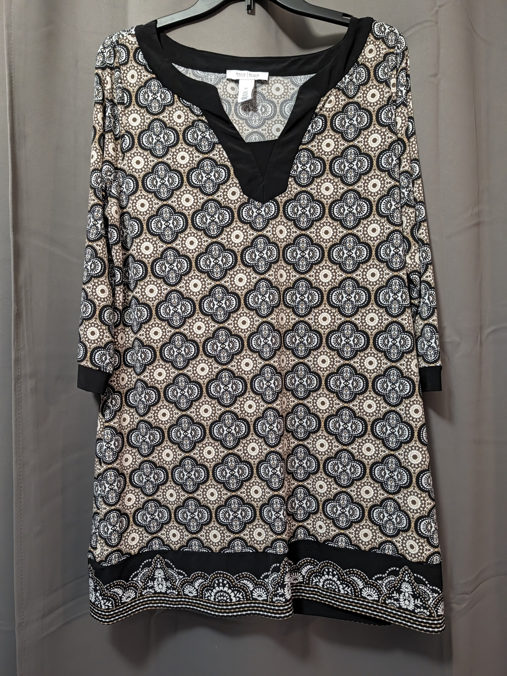 White House Black Market Black and Beige Printed V-Neck Tunic